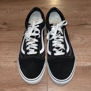 Vans Old Skool Black and White Low Tops